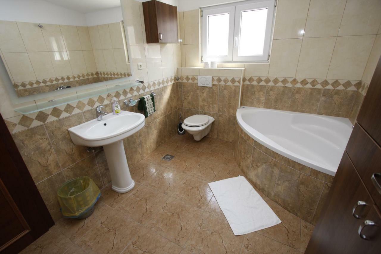 Mitan Apartman Tučepi المظهر الخارجي الصورة